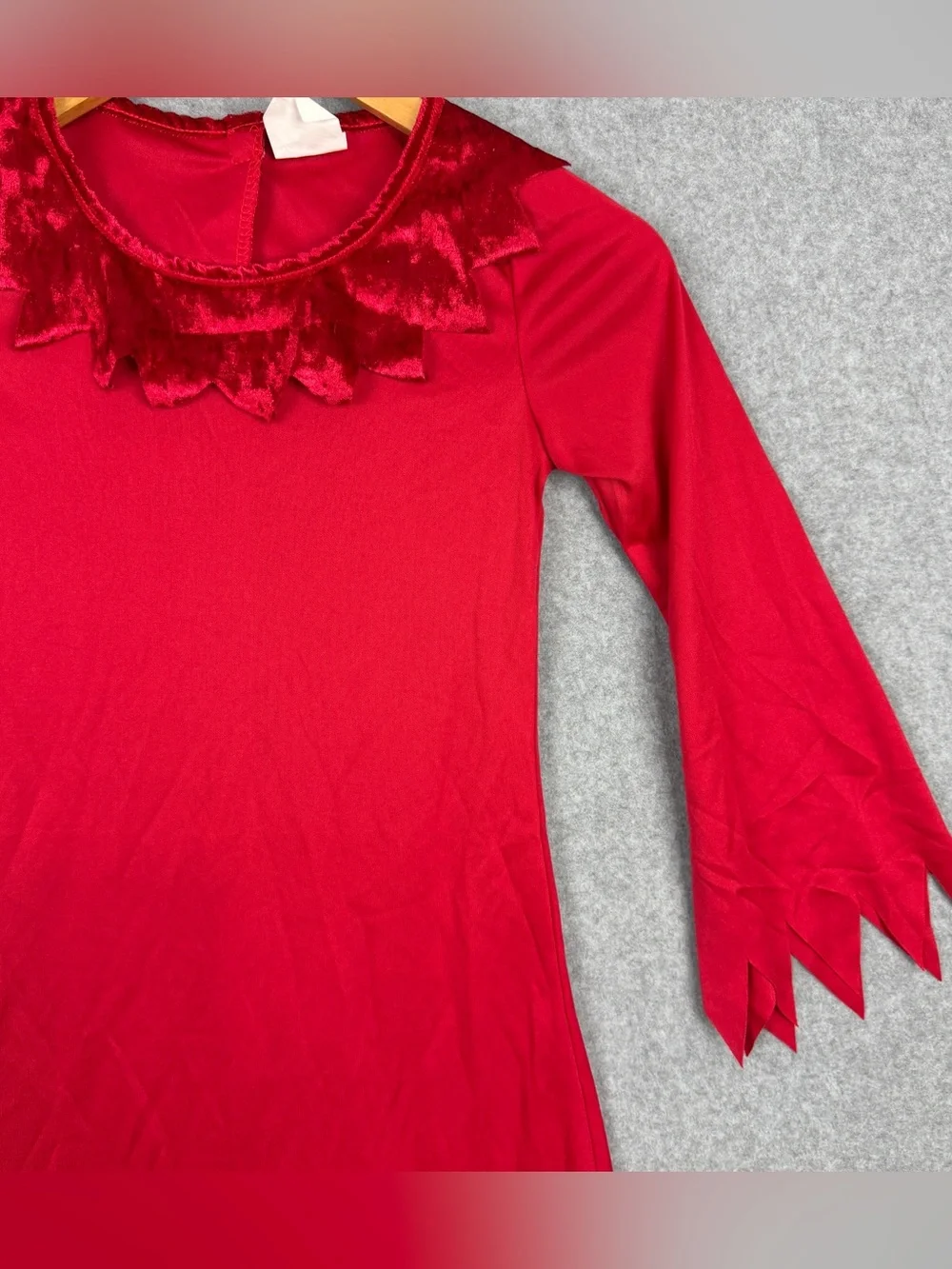 Red Devil Halloween Costume (Robe / Dress Only) Kids Medium